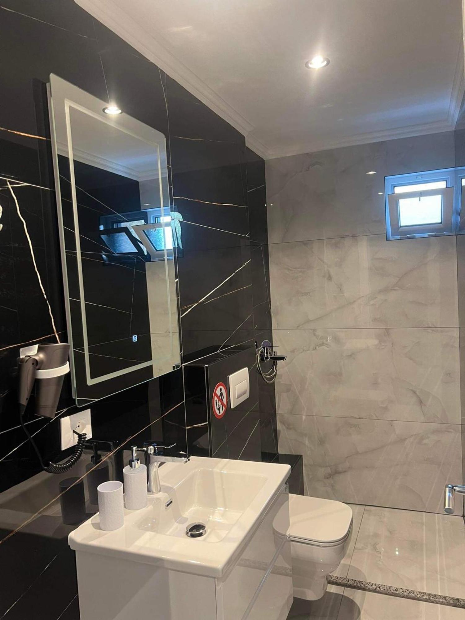 Noya Suites Sr Sarande Exterior photo